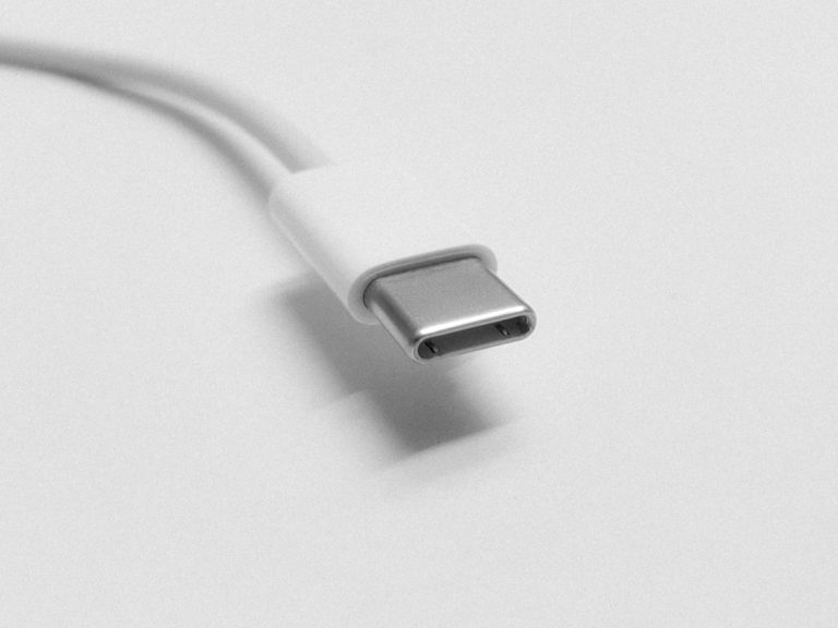 Unleashing Creativity: Tech Gadgets for Aspiring Artists